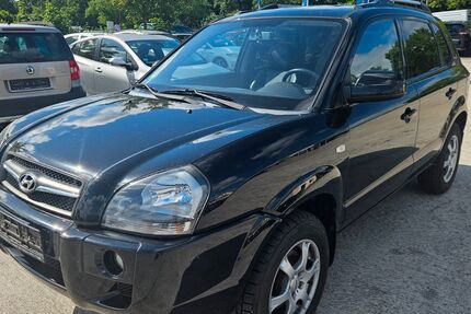 Hyundai TUCSON 155.000 km 3.400 &euro; Bruchsal 76646