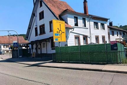 Haus Pfinztal - 7 Zimmer, 186 m&sup2;, 395.000&euro; | Angebot:26738408