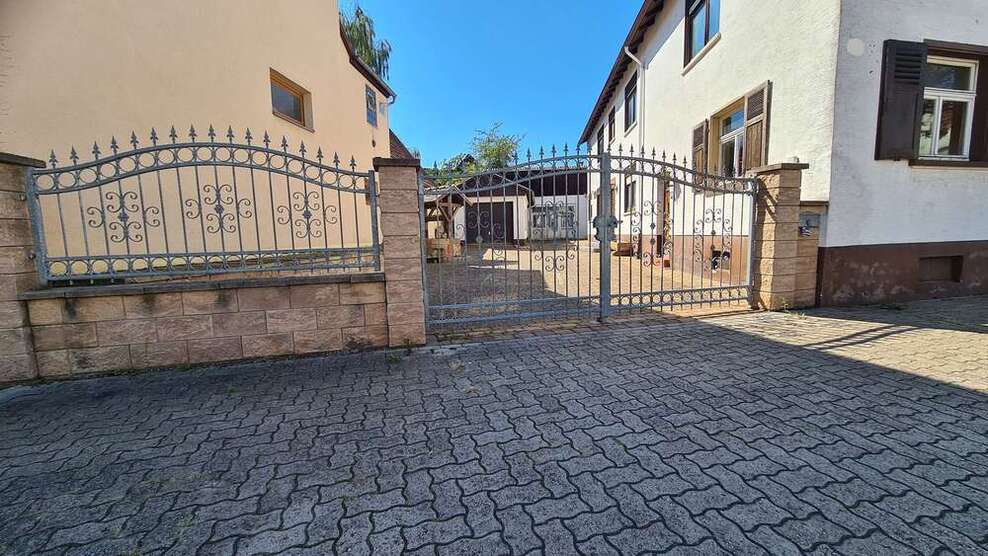 Halle in Hördt 330.000 € 436 m²