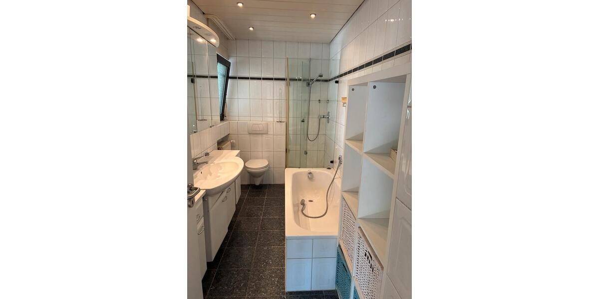 Etagenwohnung Karlsruhe Hagsfeld - 3 Zimmer, 86 m&sup2;, 1.380&euro; | Angebot:26336120