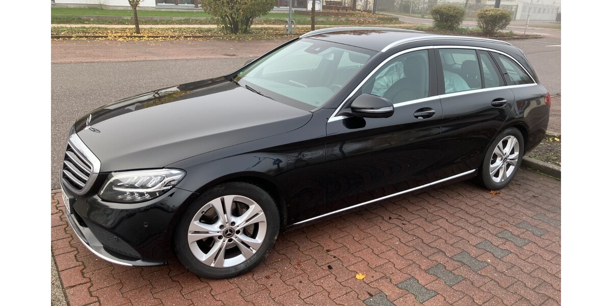Mercedes-Benz 300 146.000 km 23.950 &euro; Ettlingen 76275