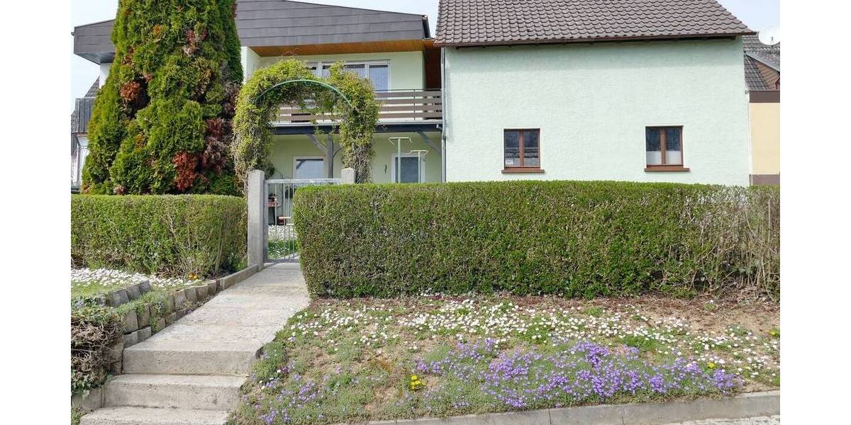 Doppelhaushälfte Walzbachtal Wössingen - 7 Zimmer, 131 m&sup2;, 368.000&euro; | Angebot:26325708
