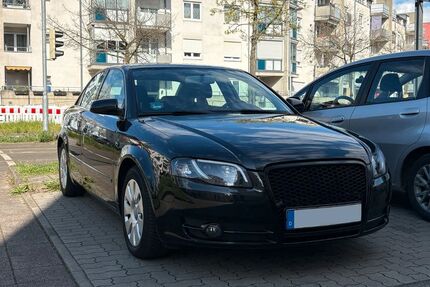 Audi A4 166.529 km 5.300 &euro; Karlsruhe 76189