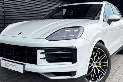 Porsche Cayenne 1.990 km 92.689 € Ettlingen 76275