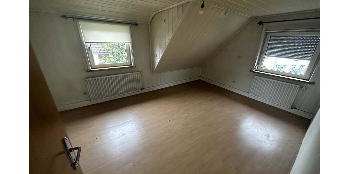 Renovierungsbedürftiges 3-Familienhaus in Rastatt - Zweifamilienhaus Rastatt | Angebot:12985350