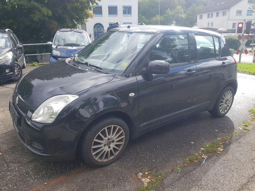 Suzuki Swift 250.000 km 1.089 € Birkenfeld 75217