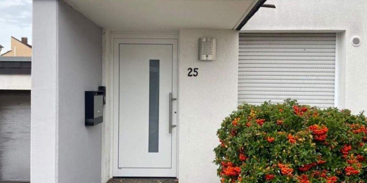 Reiheneckhaus mit großem Garten in Top-Lage von Linkenheim - S-Bahn-Nähe & 435 m² Grundstück 5 zimmer