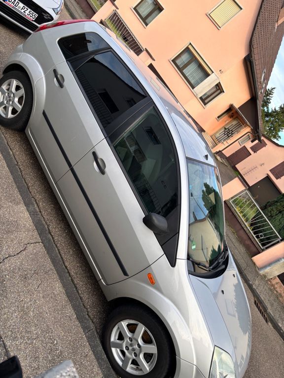 Ford Fiesta 265.000 km 1.000 € Durmersheim 76448