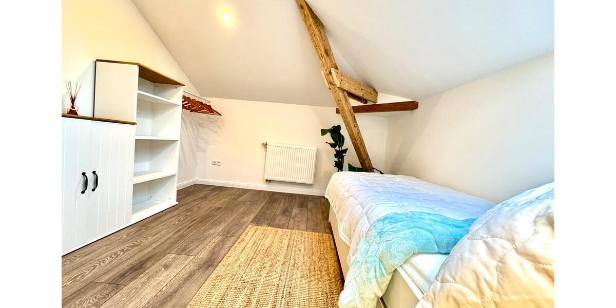 Charmante Vollmöbelierte 2,5 Zimmer Wohnung 2.5 zimmer