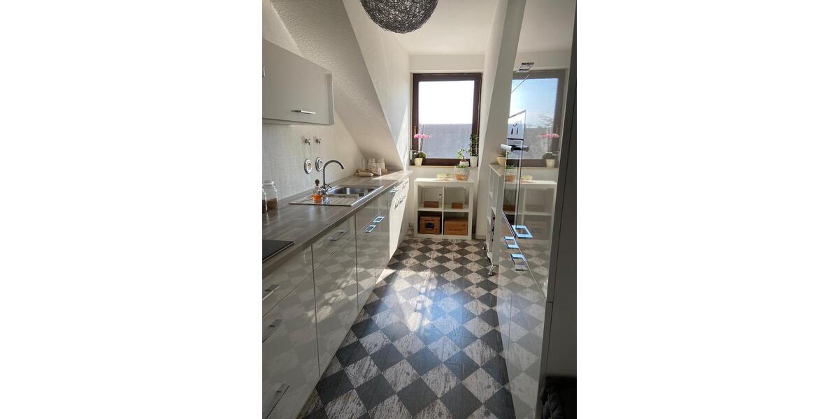 Dachgeschoßwohnung Philippsburg - 4 Zimmer, 101 m&sup2;, 365.000&euro; | Angebot:26907983