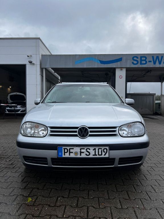 VW Golf 150.000 km 2.500 € Mühlacker 75417