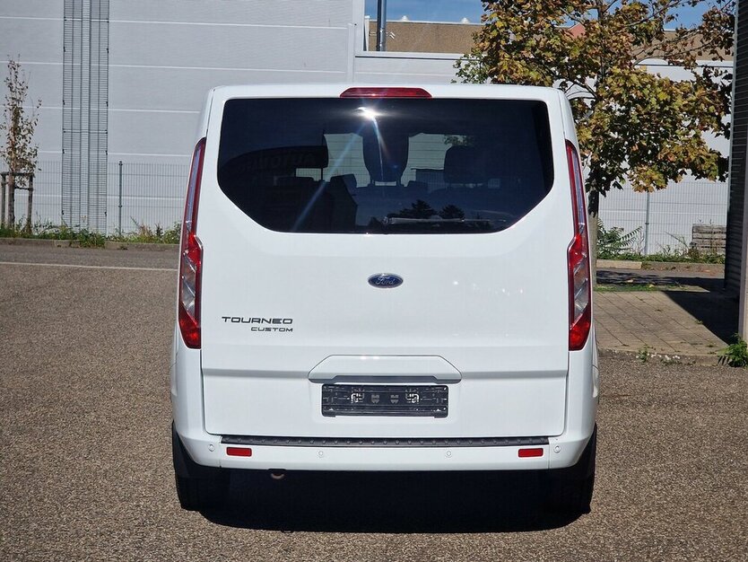 Ford Tourneo Custom 320 L1 H1 Tourneo Trend Klima 60.000 km 31.499 € Landau 76829