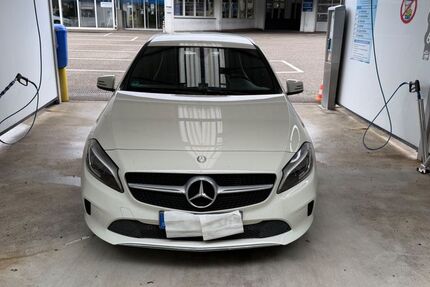 Mercedes-Benz A 160 83.500 km 11.900 &euro; Karlsruhe 76227