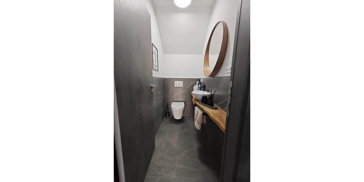 Exklusive 5,5-Zimmer-Maisonette-Dachgeschosswohnung mit Aufzug 5.5 zimmer