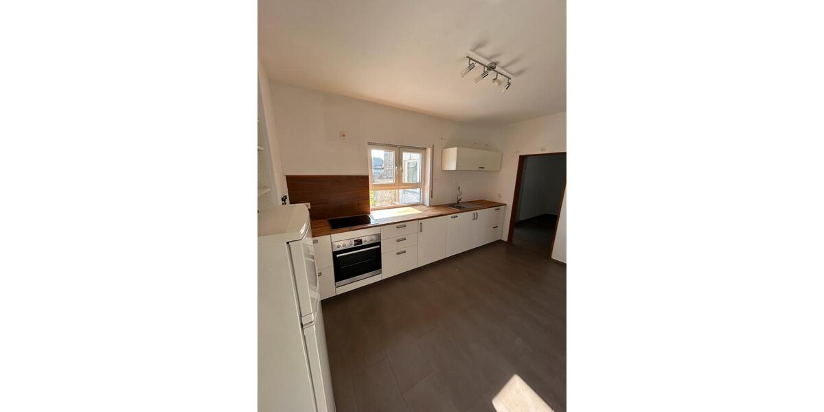 Erdgeschoßwohnung Waghäusel - 2 Zimmer, 75 m&sup2;, 1.100&euro; | Angebot:25789586