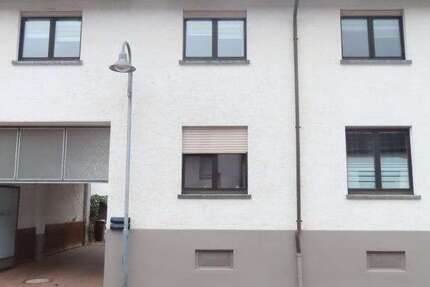 Haus Stutensee-Spöck Spöck - 8 Zimmer, 165 m&sup2;, 380.000&euro; | Angebot:27167760