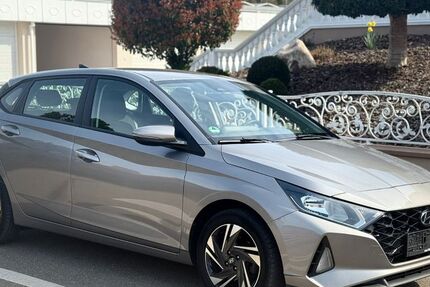 Hyundai i20 41.000 km 14.990 &euro; Hördt 76771