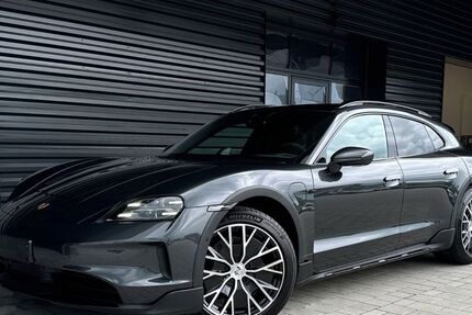 Porsche Taycan 14.900 km 108.189 € Ettlingen 76275