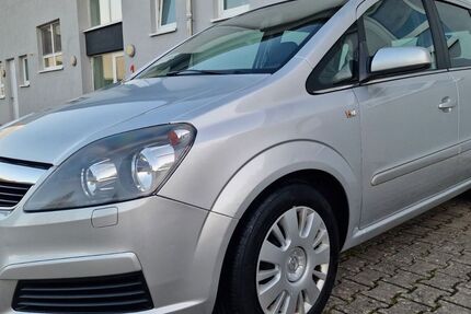 Opel Zafira 122.000 km 4.980 € Kraichtal 76703