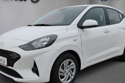 Hyundai i10 10.000 km 13.490 &euro; Pforzheim 75177