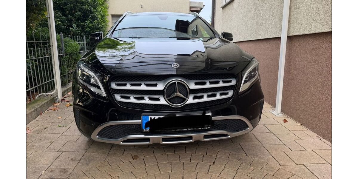 Mercedes-Benz GLA 250 72.500 km 19.300 &euro; Weingarten 76356