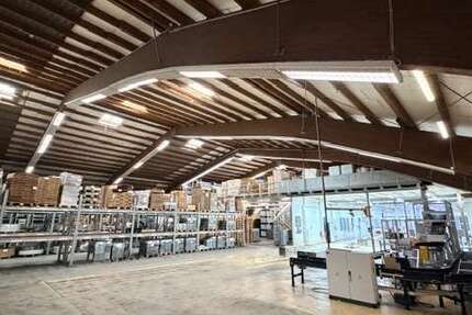 Halle in Königsbach-Stein 2.500.000 € 3157 m² zimmer