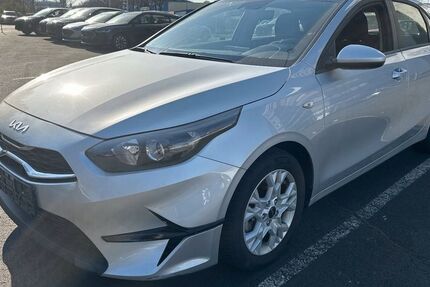 Kia ceed / Ceed 27.800 km 17.900 € Weingarten (Pfalz) 67366