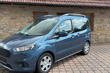 Ford Tourneo Courier 93.400 km 11.900 € Kraichtal 76703