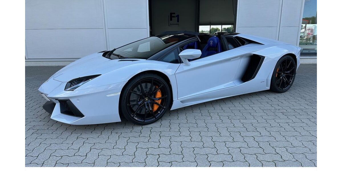 Lamborghini Aventador 5.000 km 379.000 &euro; Karlsdorf-Neuthard 76689