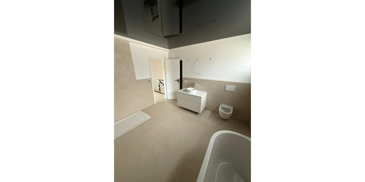 Erstbezug im hochwertigen Neubau mit 2 Balkonen in Rintheim 3.5 zimmer