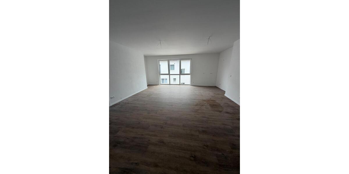 Etagenwohnung Stutensee - 3 Zimmer, 75 m&sup2;, 1.200&euro; | Angebot:26649612