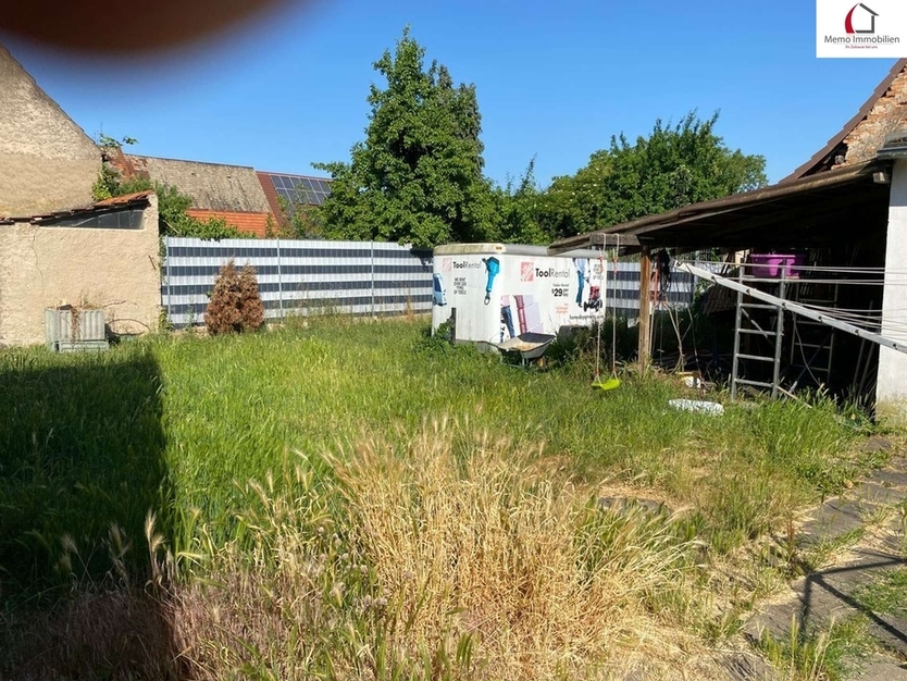 °°° Mehrfamilienhaus MIT 4 WohnungEN, 3 GARAGEN, GARTEN UND AUSBAUPOTENZIAL °°°