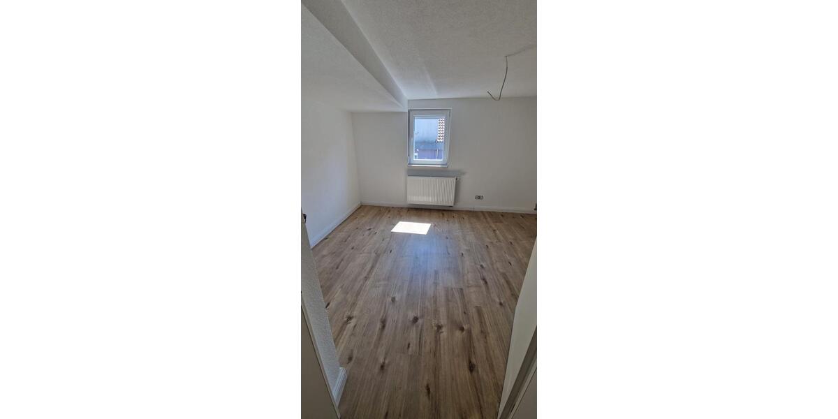 Etagenwohnung Remchingen - 3 Zimmer, 70 m&sup2;, 900&euro; | Angebot:25510167