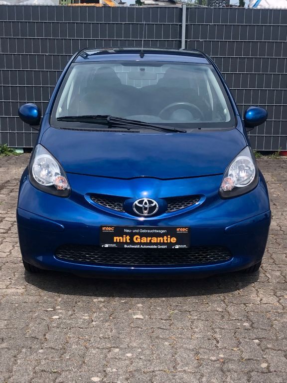 Toyota Aygo (X) 68.000 km 6.800 € Ötigheim 76470