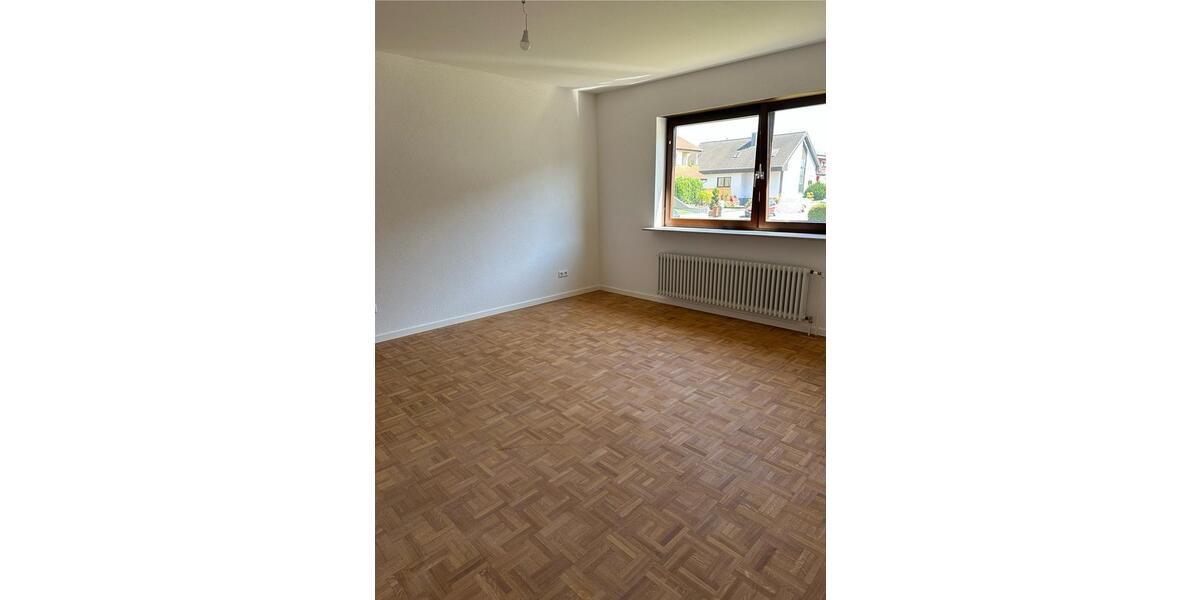 Bezug nach Kernsanierung mit Einbauküche, Terrasse und Garten 4 zimmer