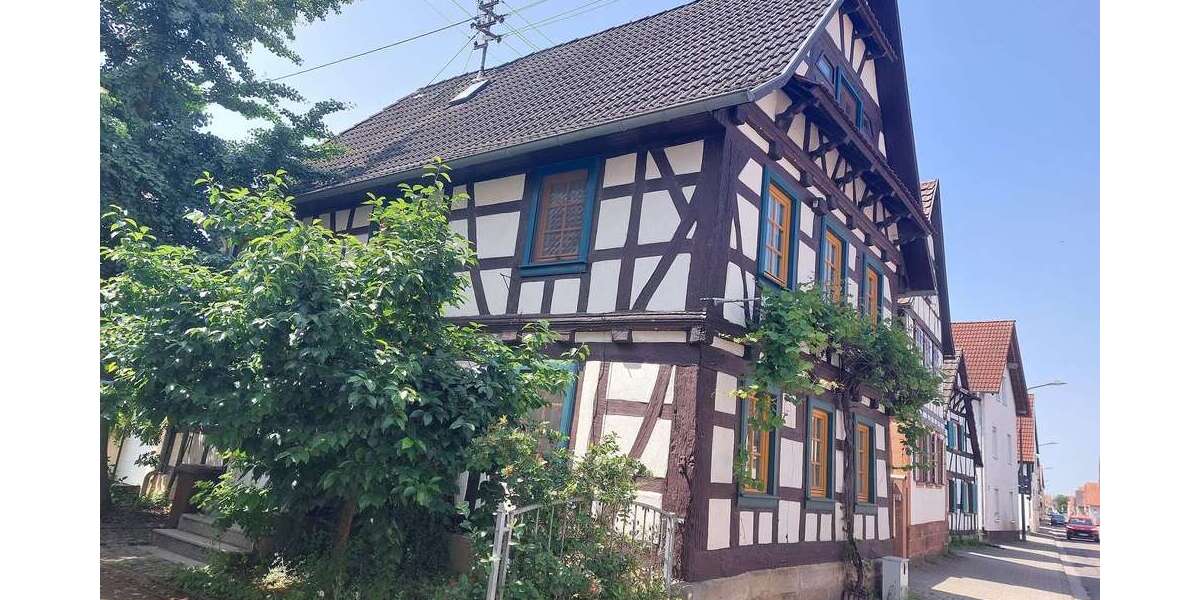 Einfamilienhaus Kandel - 4.5 Zimmer, 168 m&sup2;, 275.000&euro; | Angebot:26681985