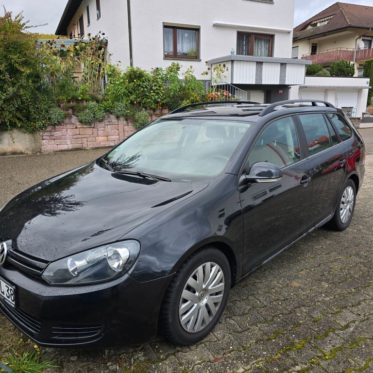 VW Golf 340.000 km 2.700 € Baden-Baden 76534