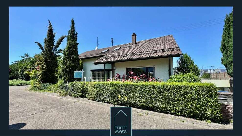 Haus zum Kaufen in Karlsruhe 699.000 € 320.83 m²