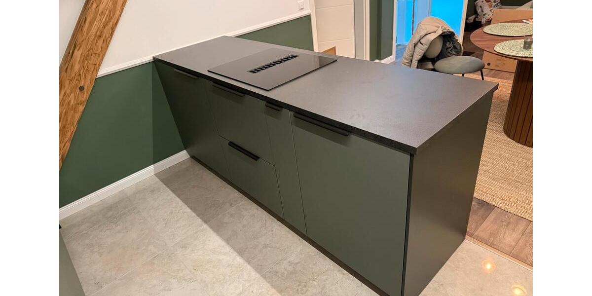 Charmante Vollmöbelierte 2,5 Zimmer Wohnung 2.5 zimmer