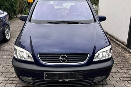 Opel Zafira 122.000 km 2.990 € Baden-Baden 76532