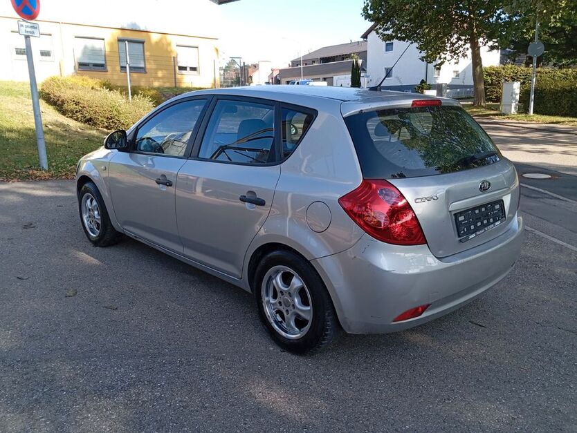 Kia ceed / Ceed 90.000 km 2.750 € pforzheim 75172