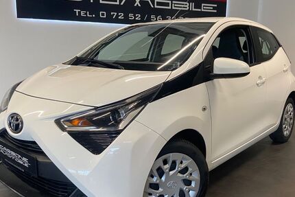 Toyota Aygo (X) 69.900 km 9.690 &euro; Bretten 75015