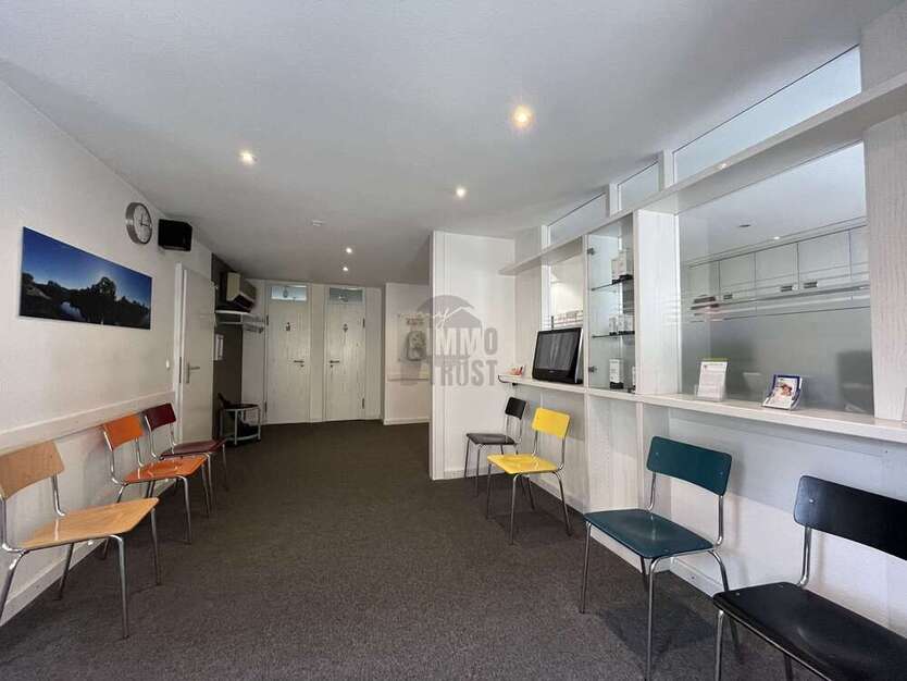 Büro in Rastatt 220.000 € 172 m²