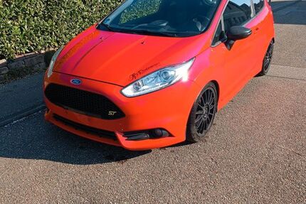 Ford Fiesta 128.632 km 9.799 € Ölbronn 75248