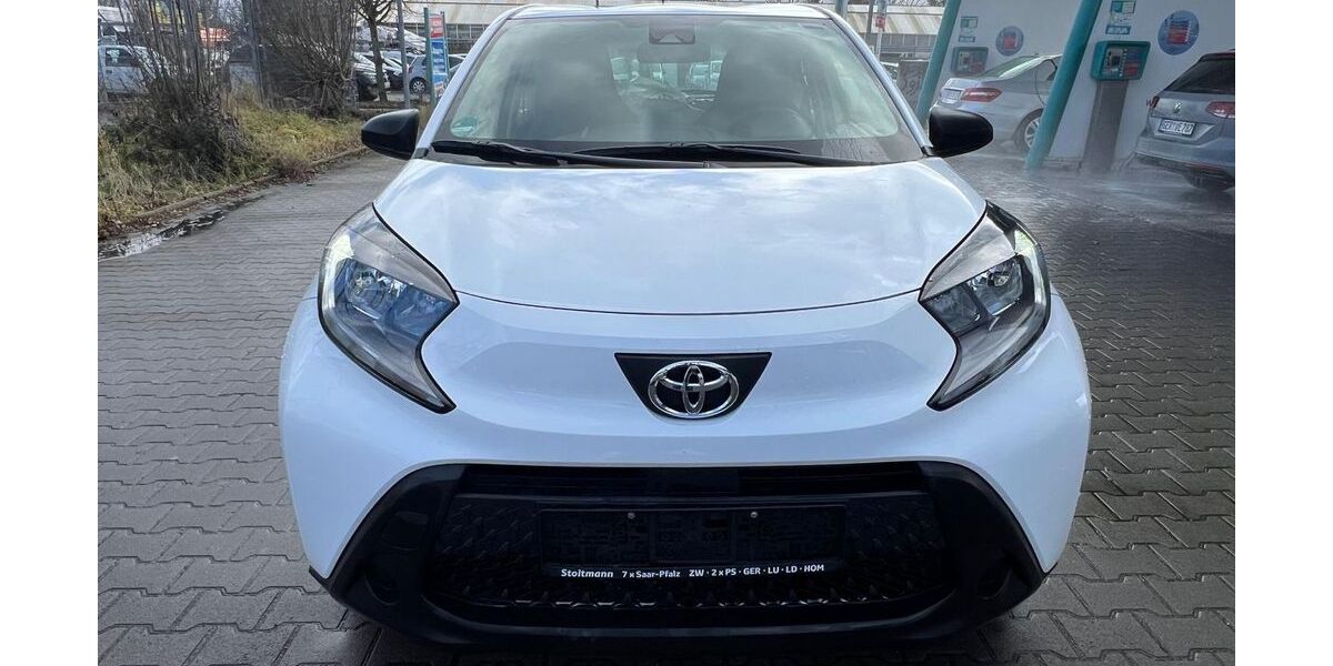 Toyota Aygo (X) 32.100 km 10.999 &euro; Germersheim 76726