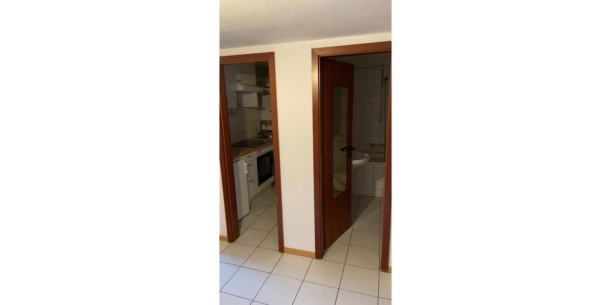 Dachgeschoßwohnung Karlsruhe - 2 Zimmer, 45 m&sup2;, 450&euro; | Angebot:26705158