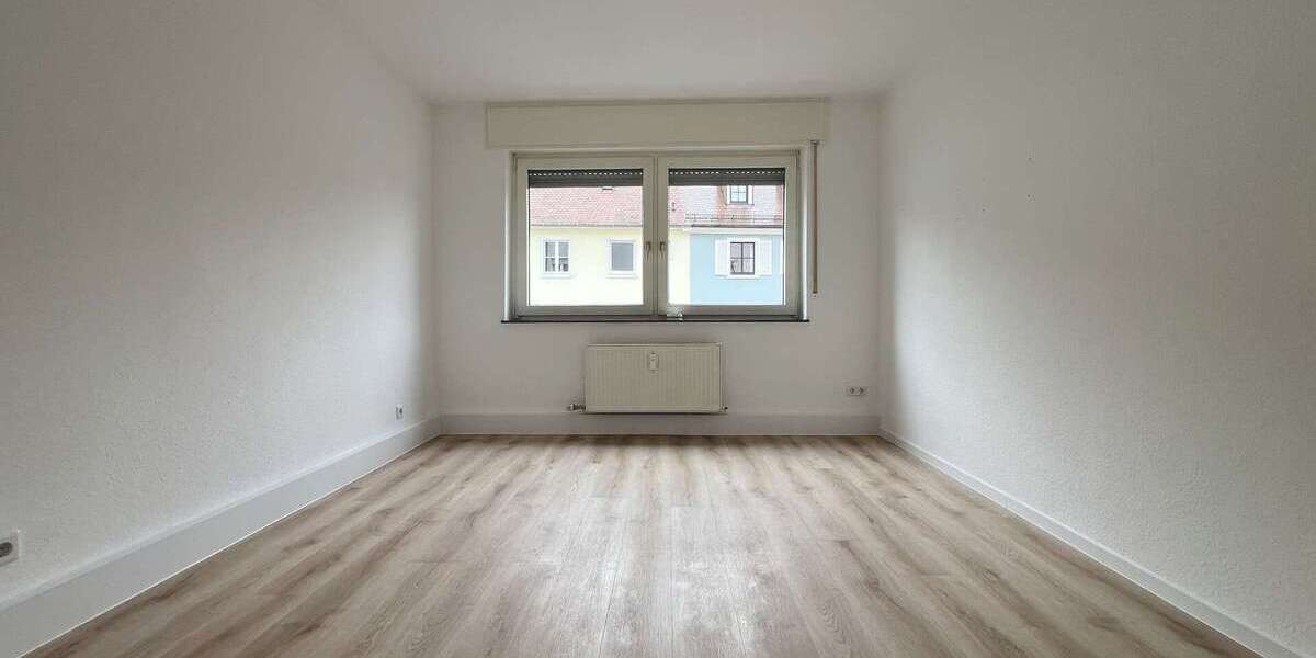 Etagenwohnung Bruchsal - 3 Zimmer, 83 m&sup2;, 760&euro; | Angebot:26839984