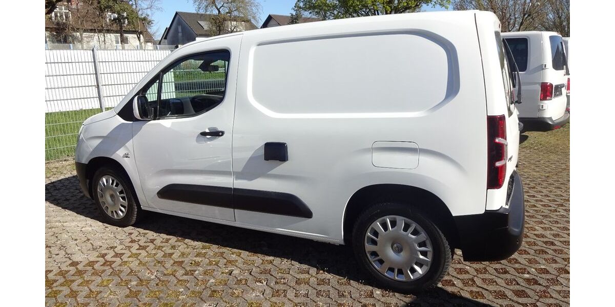 Opel Combo 96.800 km 10.591 &euro; Rheinstetten - Mörsch 76287