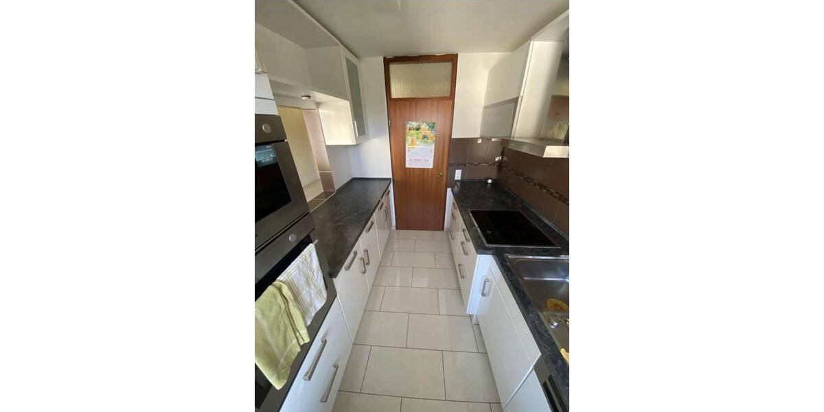 Etagenwohnung Pforzheim Weststadt - 3.5 Zimmer, 83 m&sup2;, 1.300&euro; | Angebot:26420785