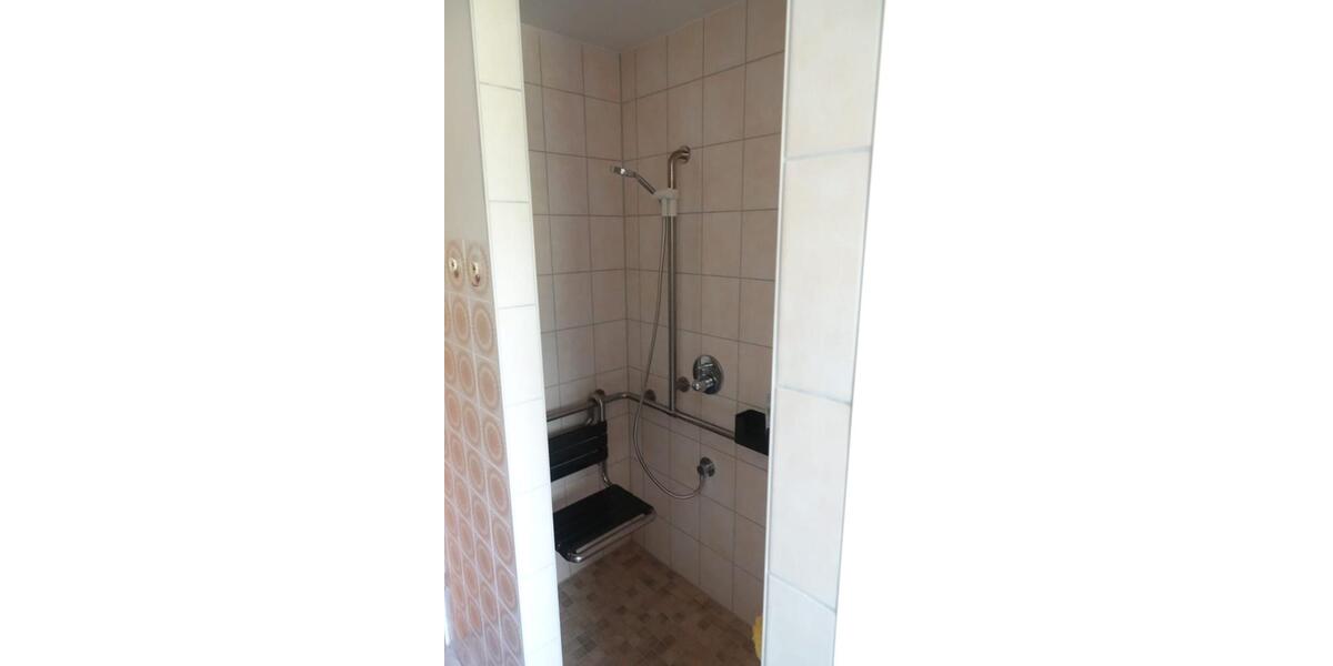 Attraktive 4,5-Zimmer Wohnung mit Garten in Pforzheim-Arlinger 4.5 zimmer